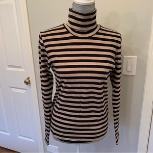 Majestic Filatures, cotton- cashmere turtleneck. Size 3 (M)